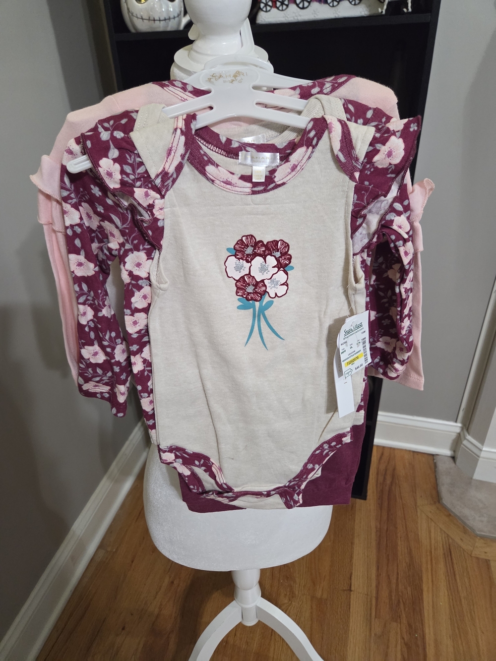 Tahari Baby Girls Floral 4 Piece Set